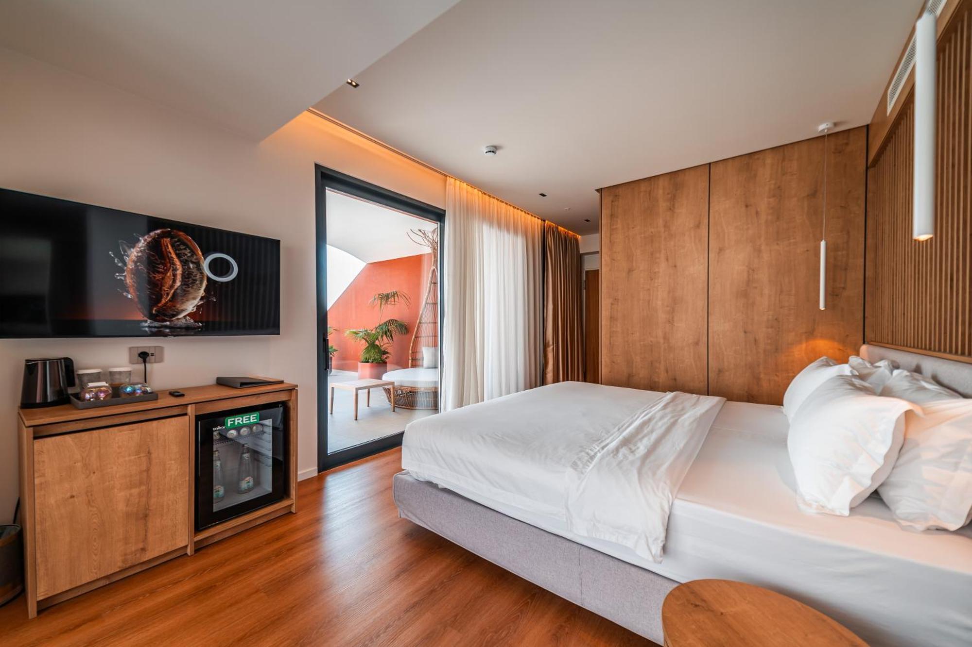 Hotel Vale Sarandë Exteriör bild