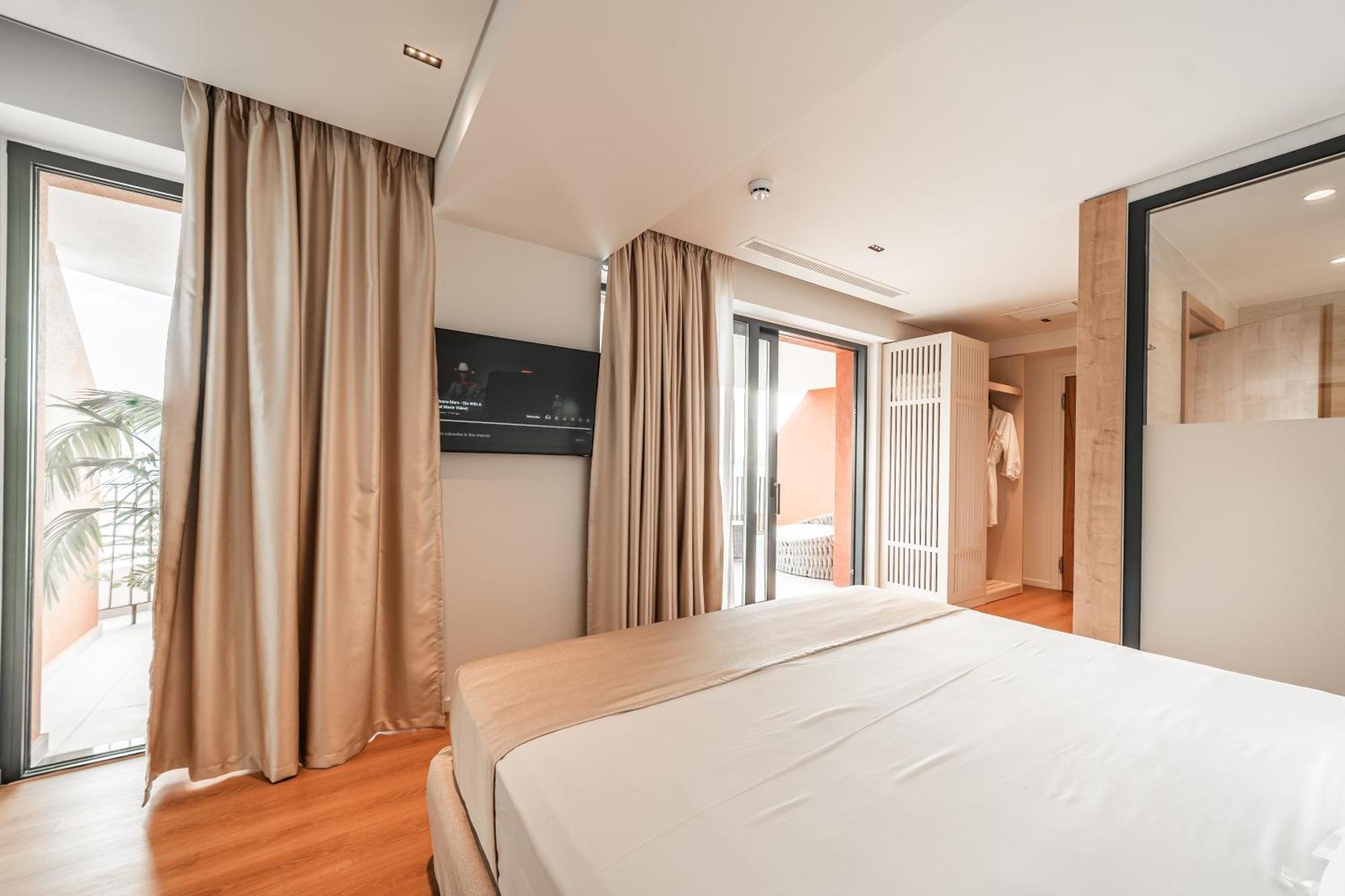 Hotel Vale Sarandë Exteriör bild